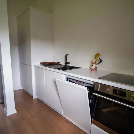 Robinson Crusoe Schwarzkittelpfad 80 * Waldbrunn (Baden-Wurttemberg)