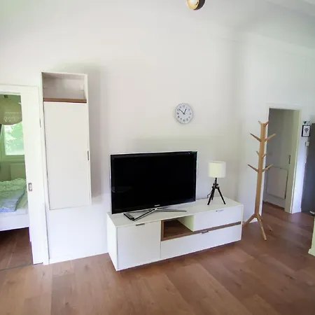 Robinson Crusoe Schwarzkittelpfad 80