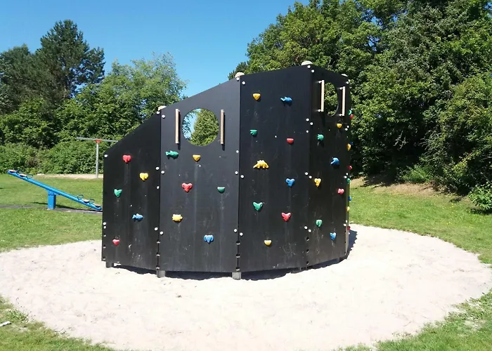 Robinson Crusoe Schwarzkittelpfad 80 *